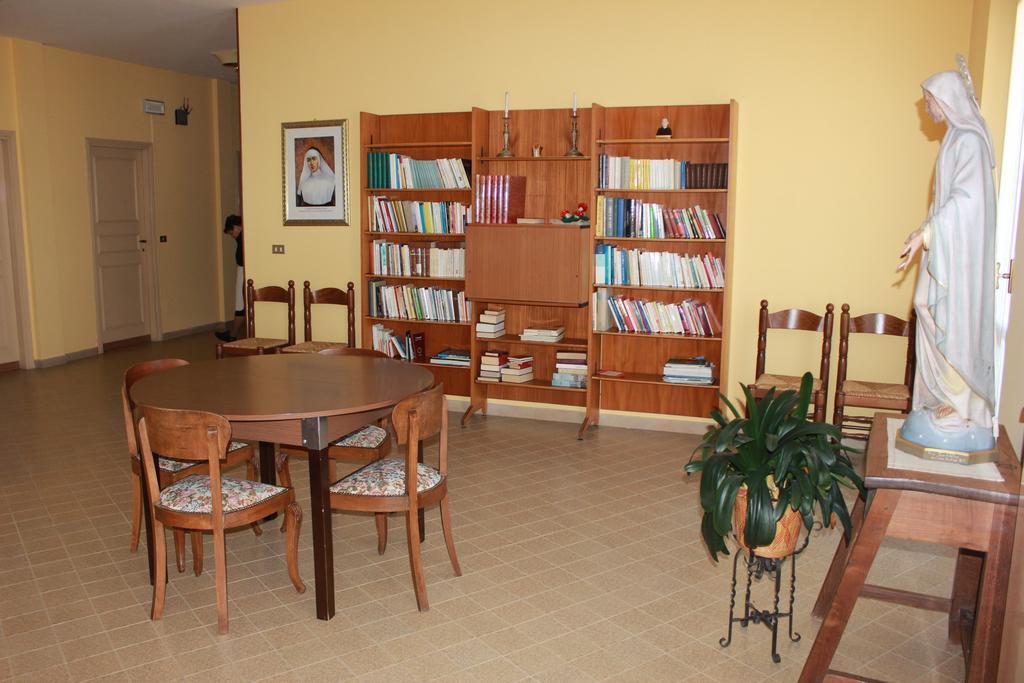 Centro Di Spiritualita Maria Candida 아르메노 외부 사진