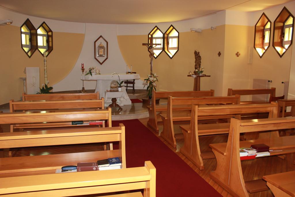 Centro Di Spiritualita Maria Candida 아르메노 외부 사진