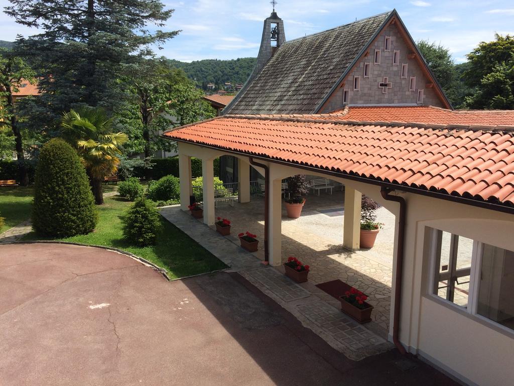 Centro Di Spiritualita Maria Candida 아르메노 외부 사진